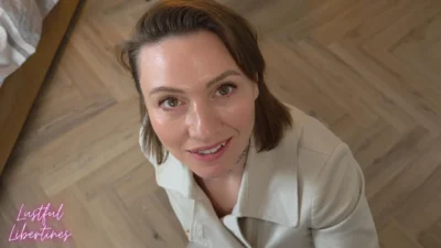 I accidentally booked my Stepmom, why didn’t she leave? Her mature hairy MILF pussy was soaking at the thought of fucking me