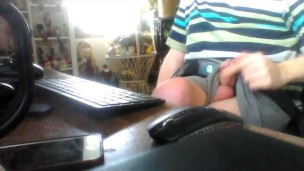 trying a new way to cum